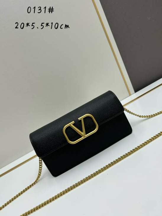 Picture of Valentino Handbags _SKUfw166008857fw